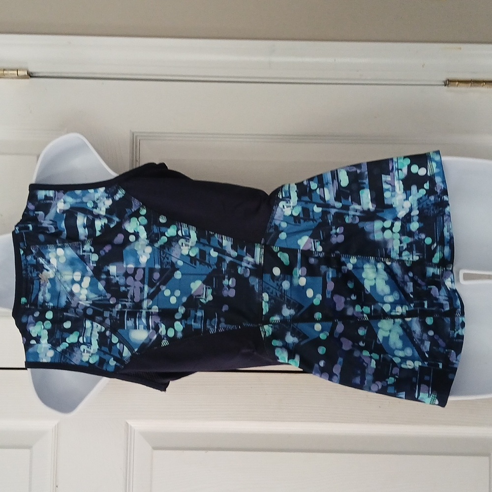 Tek Gear Drytek Women's Abstract Print athletic tank top Sz S NWOT - Picture 4 of 8